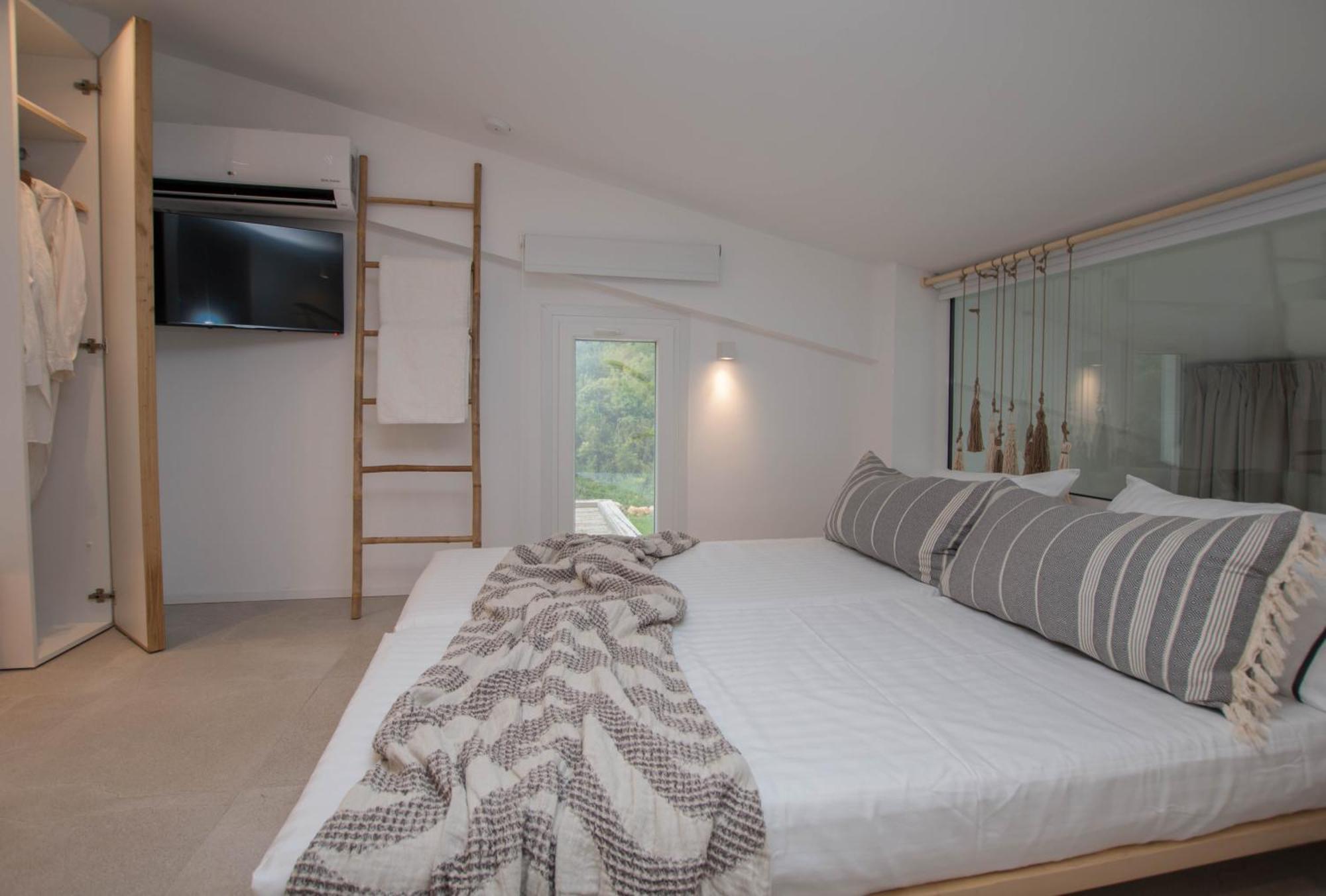 Aristotelia Gi - Premium Luxury Villas With Private Pools 奥林匹亚达 外观 照片